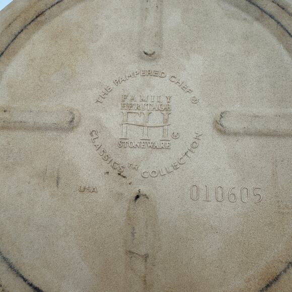 Pampered Chef Classic Collection Stoneware 10" Round Plate Baking Tray USA - Picture 4 of 7